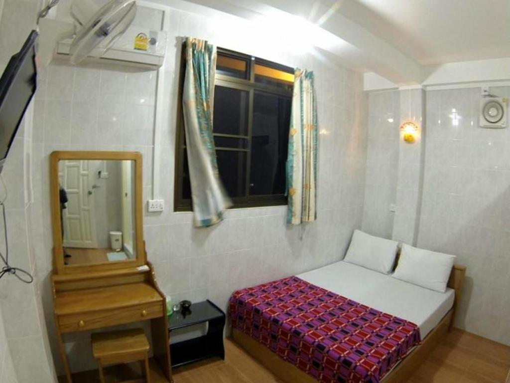 Penguin Hotel Kawthaung Kültér fotó