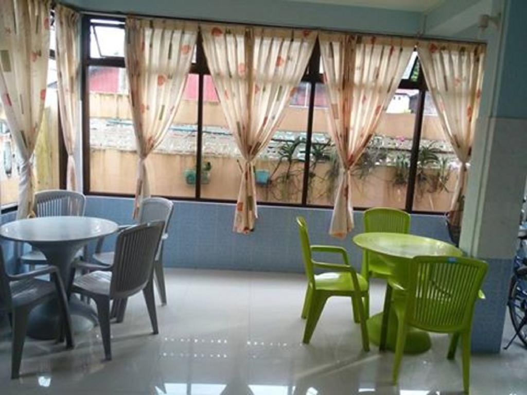 Penguin Hotel Kawthaung Kültér fotó
