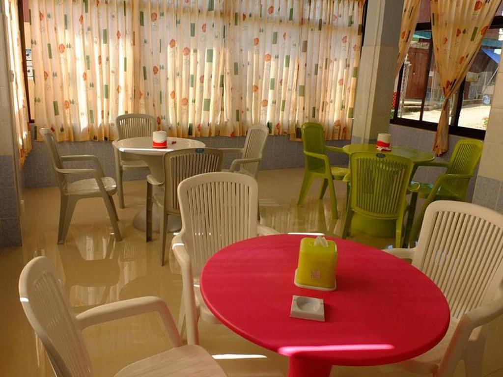 Penguin Hotel Kawthaung Kültér fotó